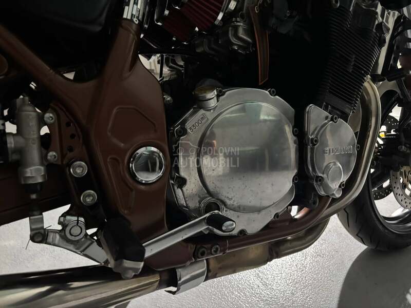 Suzuki gsx 750