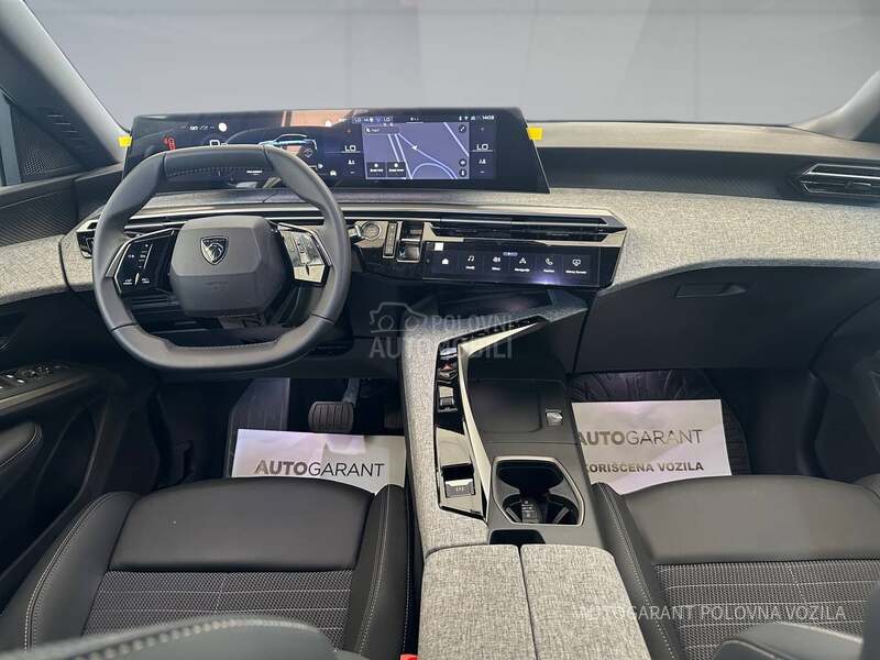 Peugeot 3008 1.2 HYBRID ALLURE