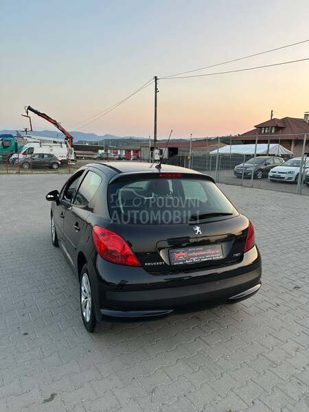 Peugeot 207 1,4  P.l.i.n
