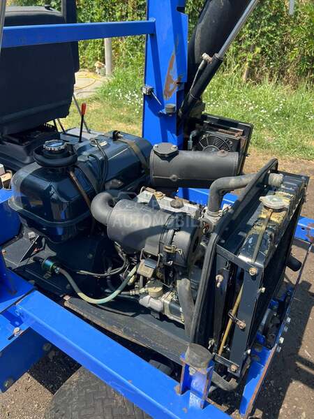 Iseki SF 303