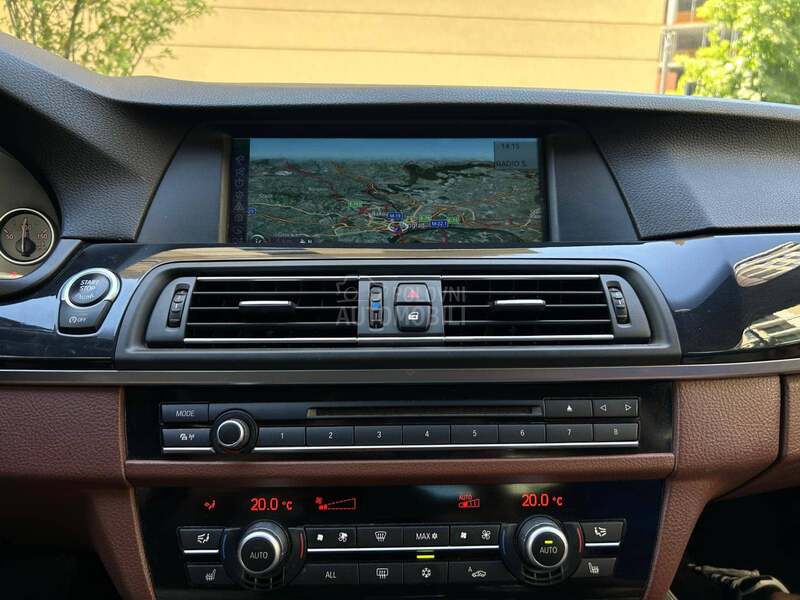 BMW 525 525d Xdrive AT