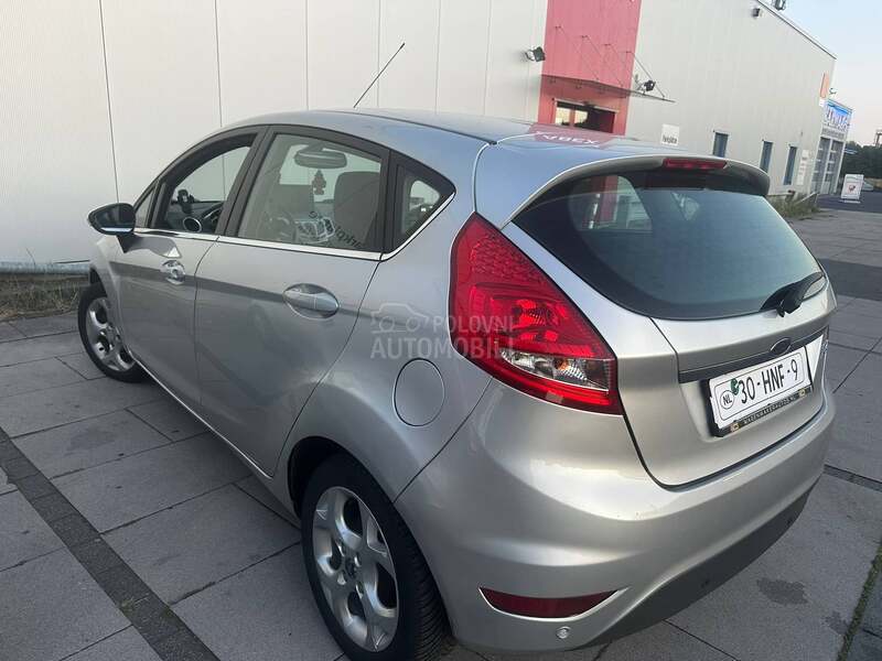 Ford Fiesta NA VIGACIJA,Titanium