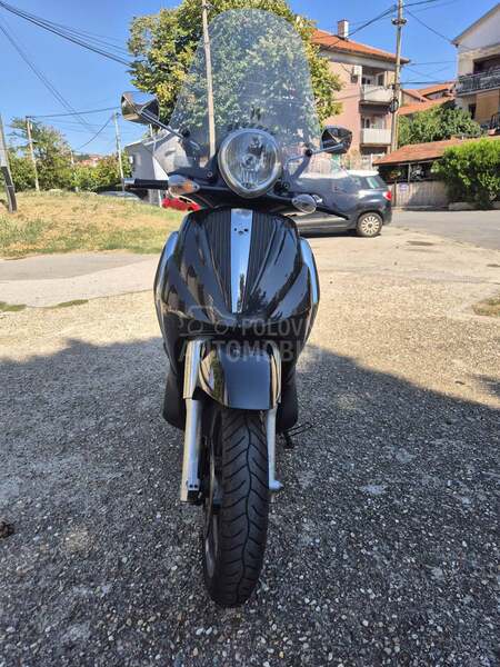Piaggio BEVERLY 400