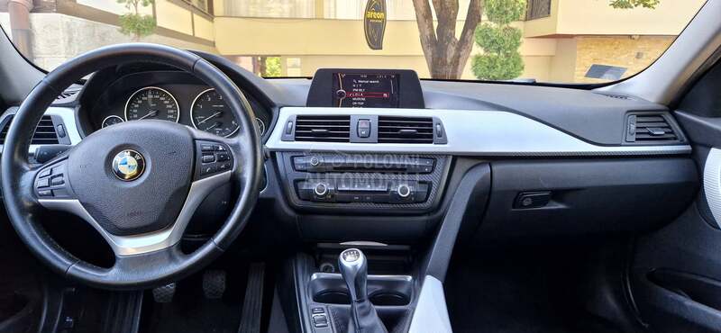 BMW 320 