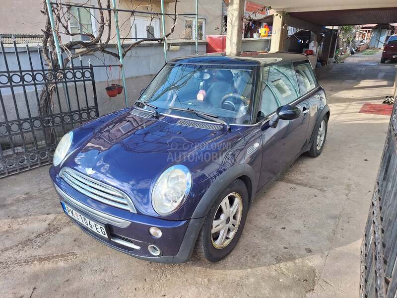 MINI Cooper 1.6