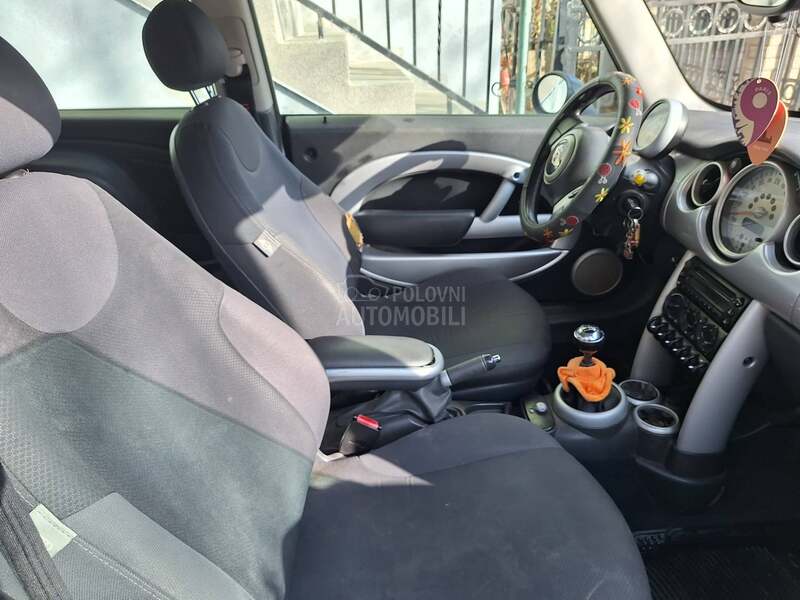 MINI Cooper 1.6