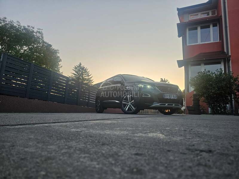 Peugeot 5008 2.0HDI GT PANO LED