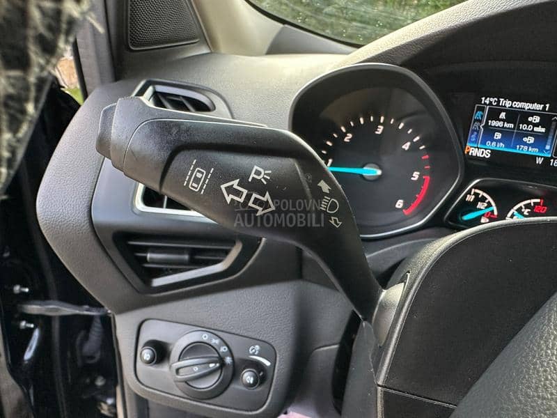 Ford Kuga ST TITANIUM 4x4 CH