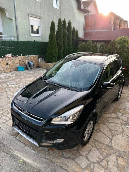 Ford Kuga ST TITANIUM 4x4 CH