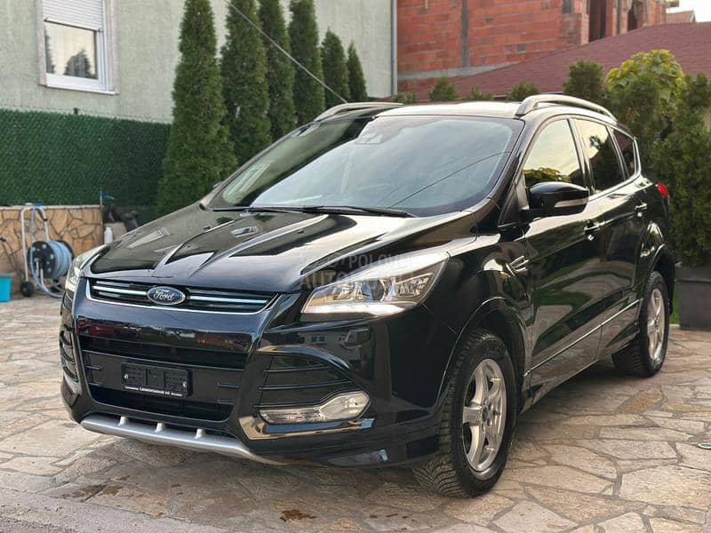 Ford Kuga ST TITANIUM 4x4 CH