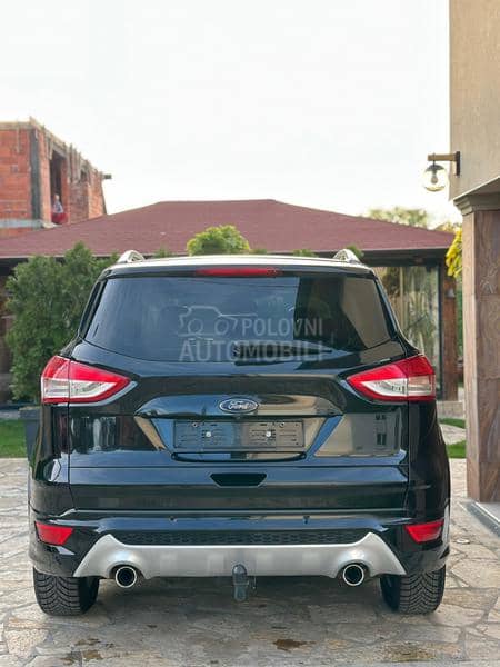 Ford Kuga ST TITANIUM 4x4 CH