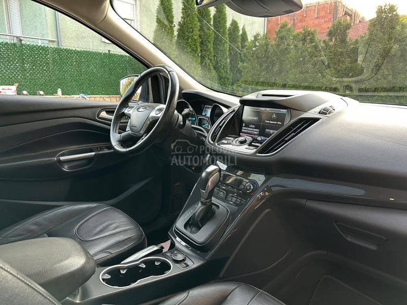 Ford Kuga ST TITANIUM 4x4 CH