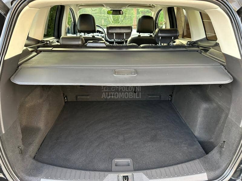 Ford Kuga ST TITANIUM 4x4 CH