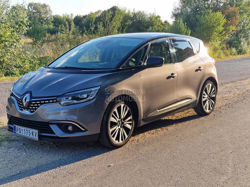 Renault Scenic Initiale Paris