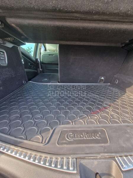 Renault Scenic Initiale Paris