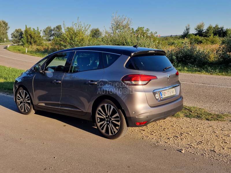 Renault Scenic Initiale Paris