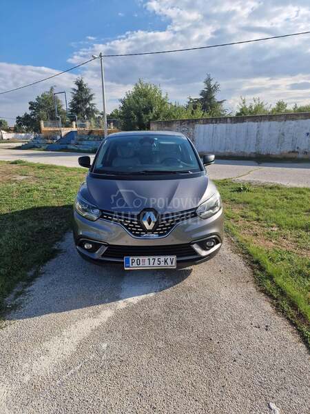 Renault Scenic Initiale Paris