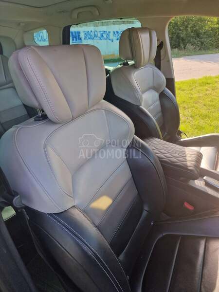 Renault Scenic Initiale Paris