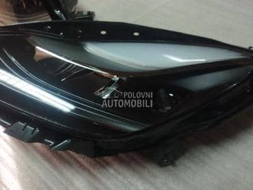 Farovi za Tesla Model 3 od 2017. do 2022. god.