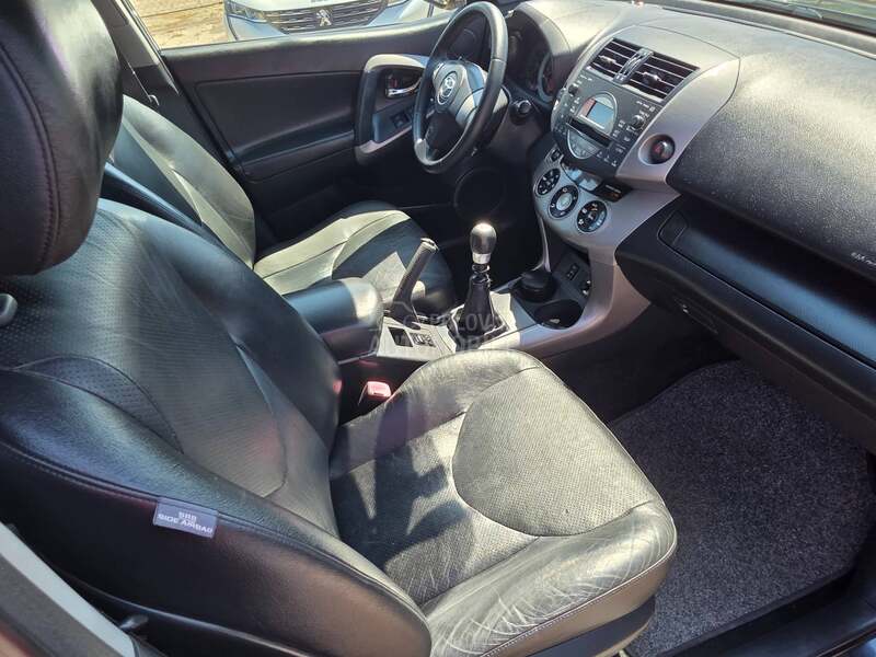Toyota RAV 4 2.0d4X4 VELSER