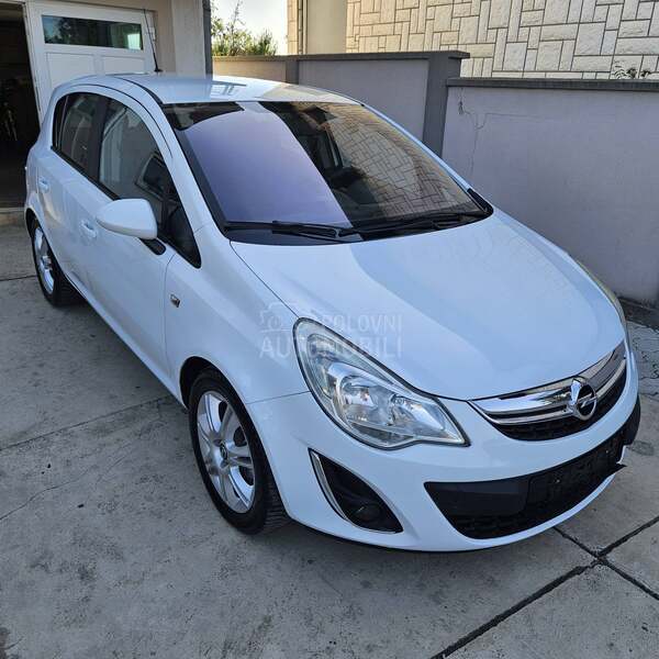 Opel Corsa D 1.2 tng restajling