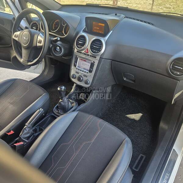 Opel Corsa D 1.2 tng restajling