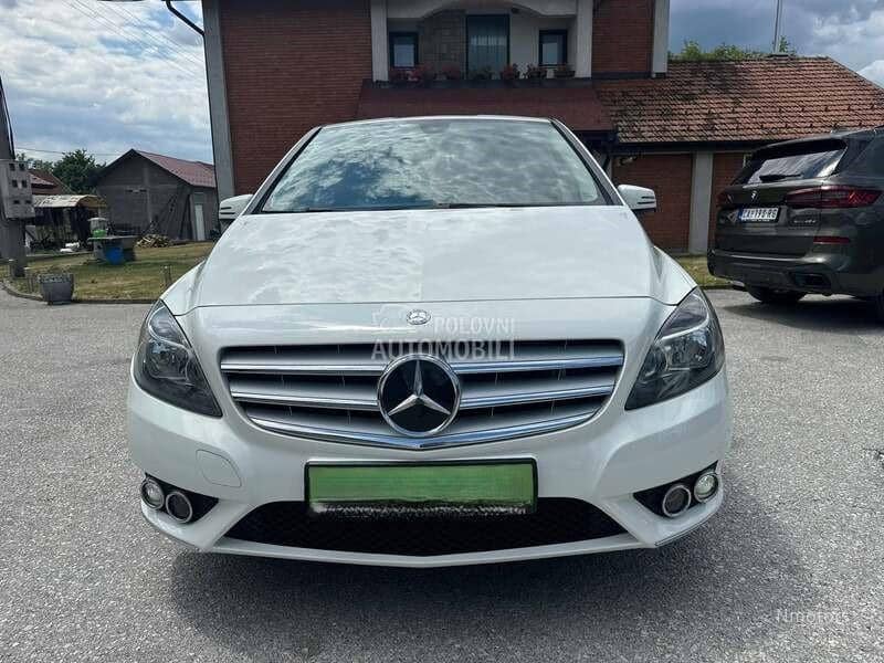 Delovi za Mercedes Benz B 150 2001 - 2018. god.