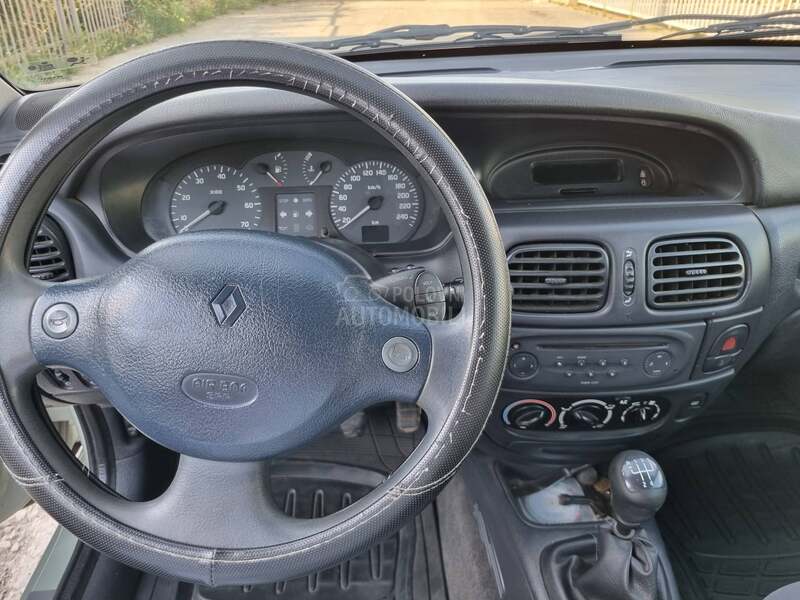 Renault Megane 1.6 16V