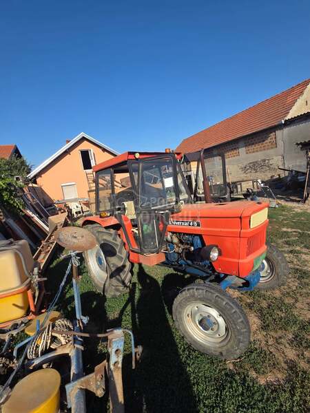 Universal 445
