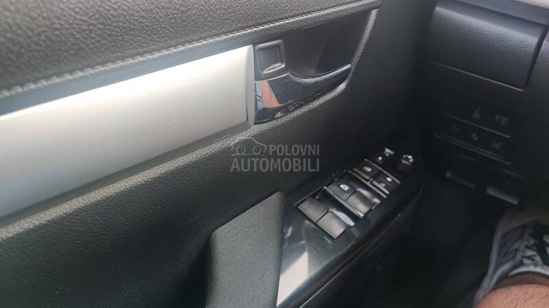 Toyota Hilux 2.4 D4D 4X4
