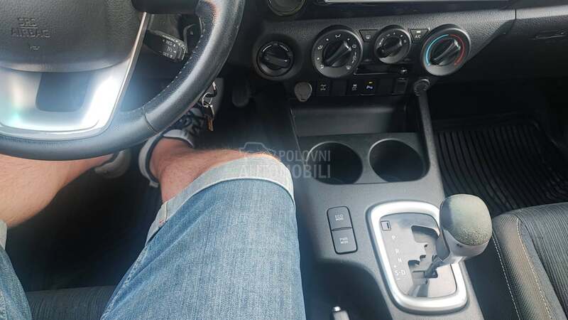 Toyota Hilux 2.4 D4D 4X4