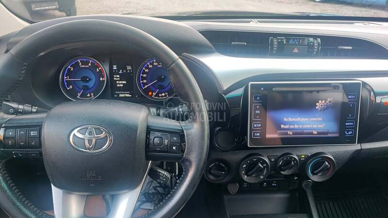 Toyota Hilux 2.4 D4D 4X4