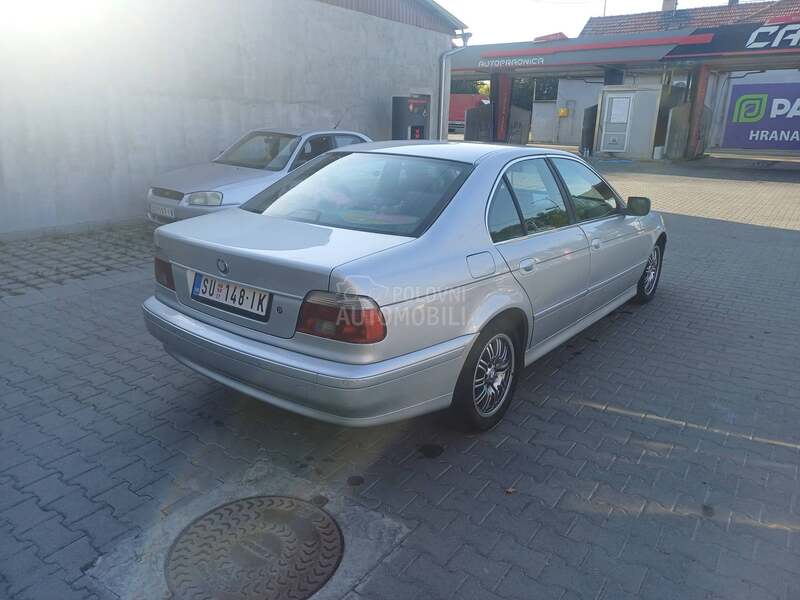 BMW 525 e39