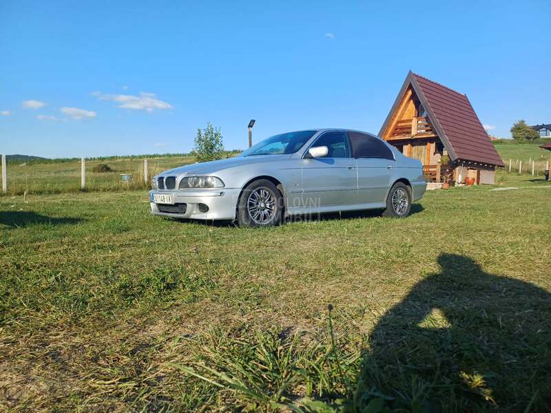 BMW 525 e39