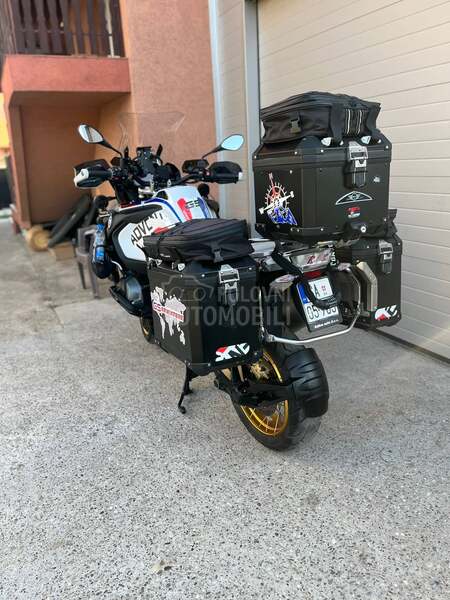 BMW R1250GS