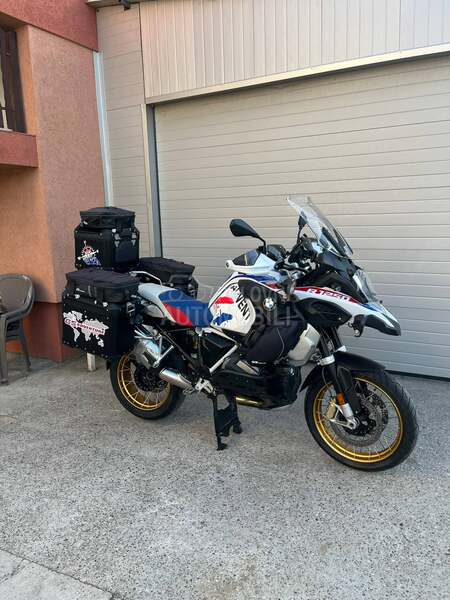 BMW R1250GS