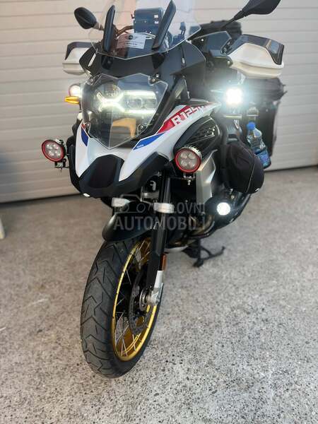 BMW R1250GS