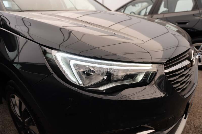 Opel Grandland X Bussines 1.2 131hp