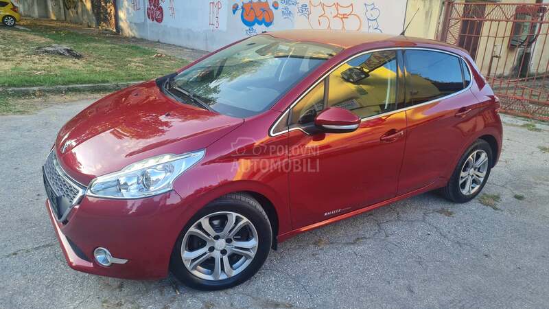 Peugeot 208 Allure