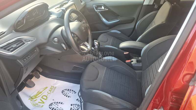 Peugeot 208 Allure