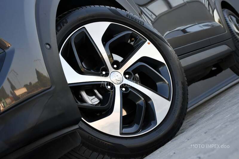 Hyundai Tucson 2.0 CRDI / 4X4 / CH
