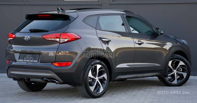 Hyundai Tucson 2.0 CRDI / 4X4 / CH