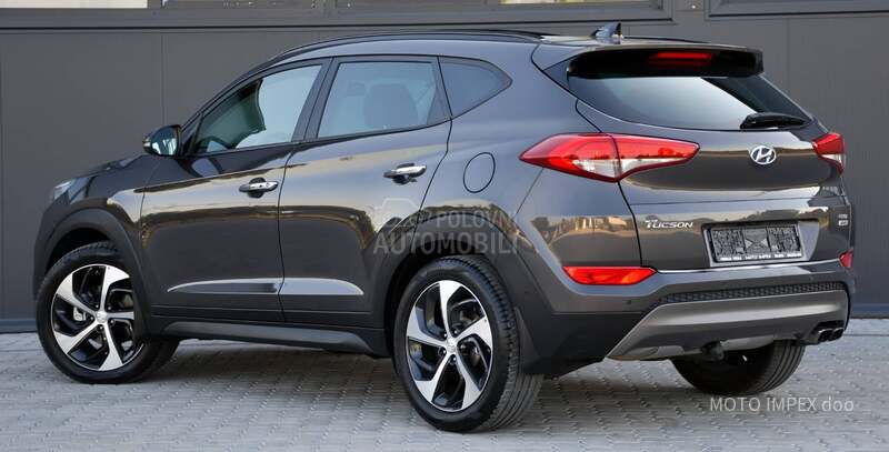 Hyundai Tucson 2.0 CRDI / 4X4 / CH