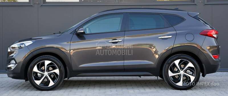 Hyundai Tucson 2.0 CRDI / 4X4 / CH