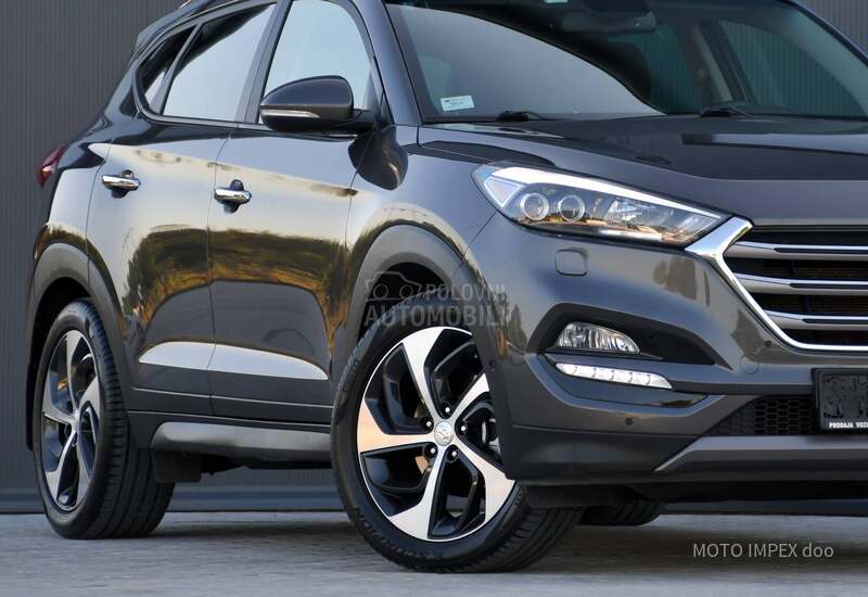 Hyundai Tucson 2.0 CRDI / 4X4 / CH