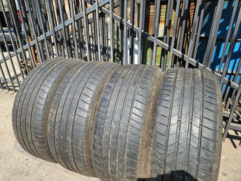 Bridgestone 205/50 R17 Sve sezone
