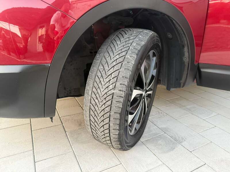 Nissan Qashqai + 2 1.5 dci