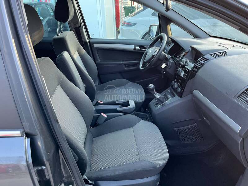 Opel Zafira 7 sedista METAN