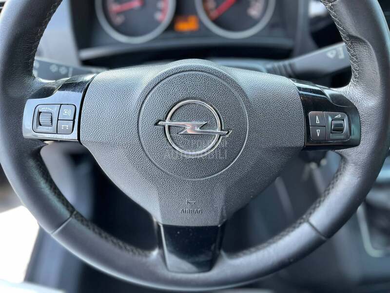 Opel Zafira 7 sedista METAN