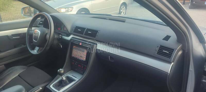 Audi A4 S-L.I.NE